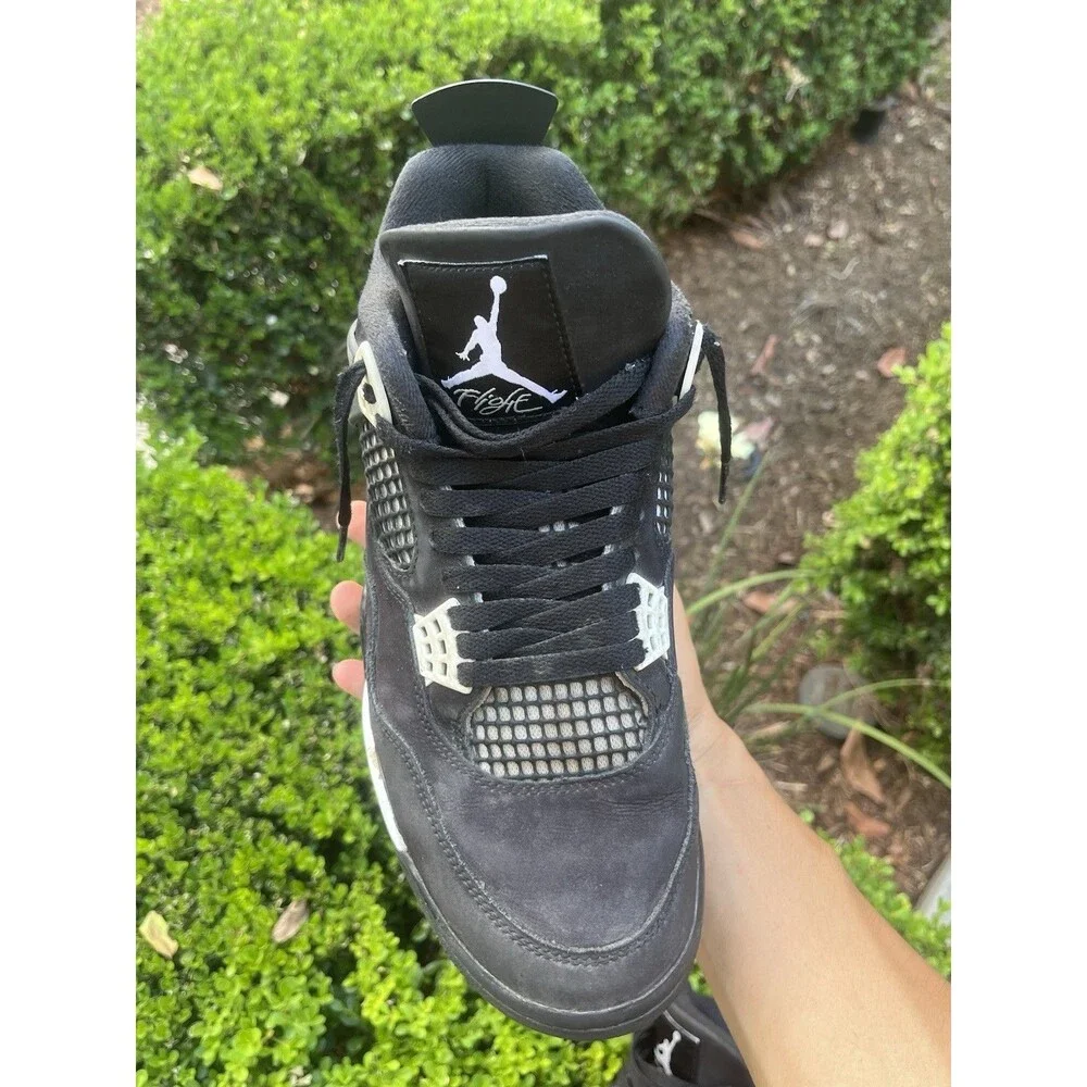 Size 9 - Air Jordan 4 Retro White Thunder